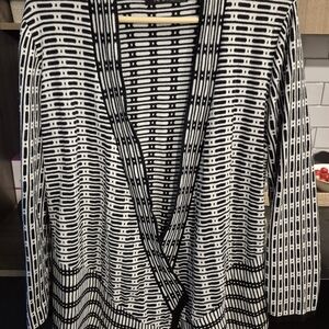 Kasper Black and White Geometric Cardigan